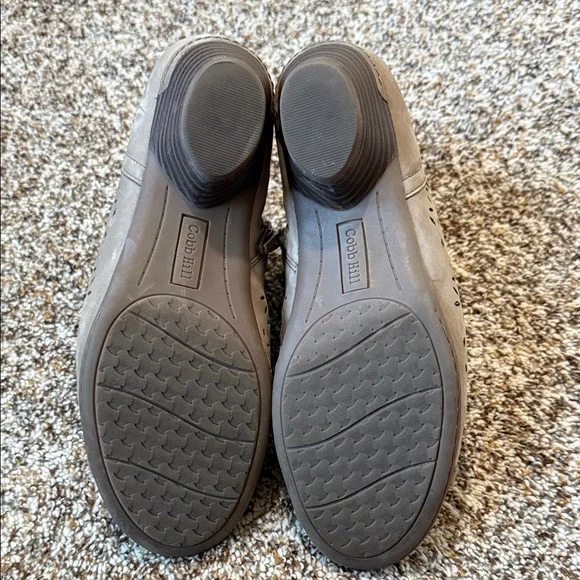 Cobb Hill by New Balance Beige Perforated Clogs - Picture 6 of 7